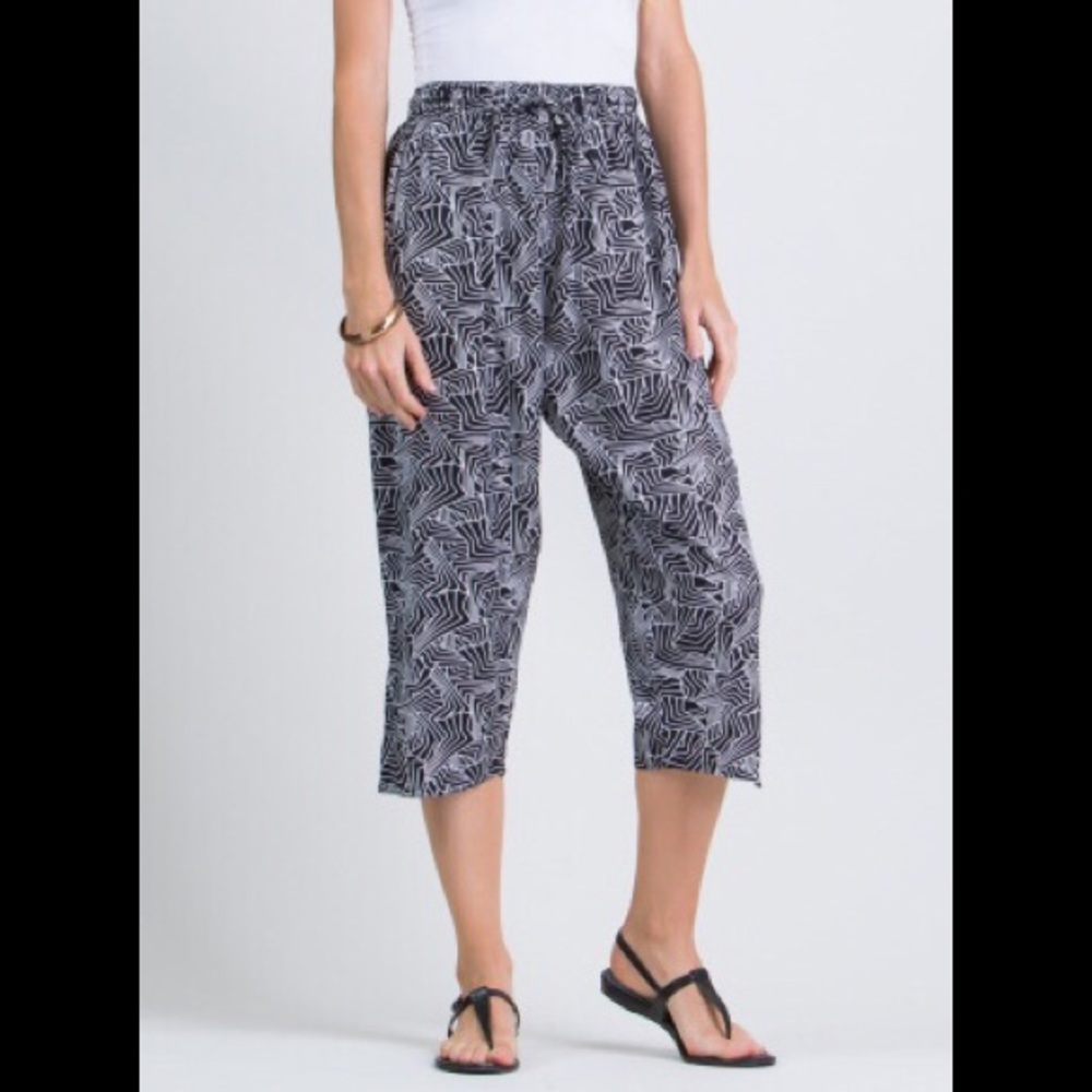 Black white Capri crop drawstring pant
